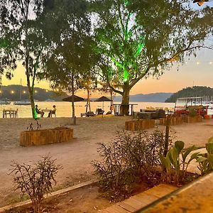 Marimare Beach & Bungalow